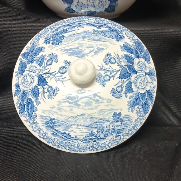 Locks of Scotland Blue Covered Dish - Picture 2 of 7